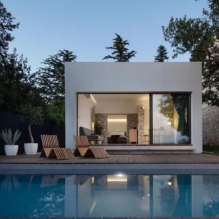 Ab61 Tiny Design House For Two