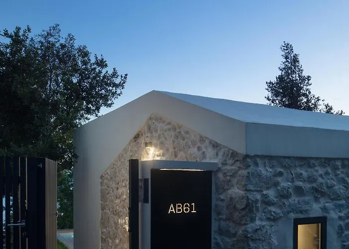 Ab61 Tiny Design House For Two