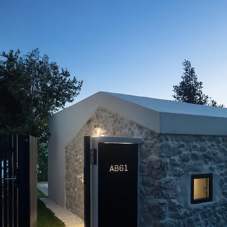 Ab61 Tiny Design House For Two